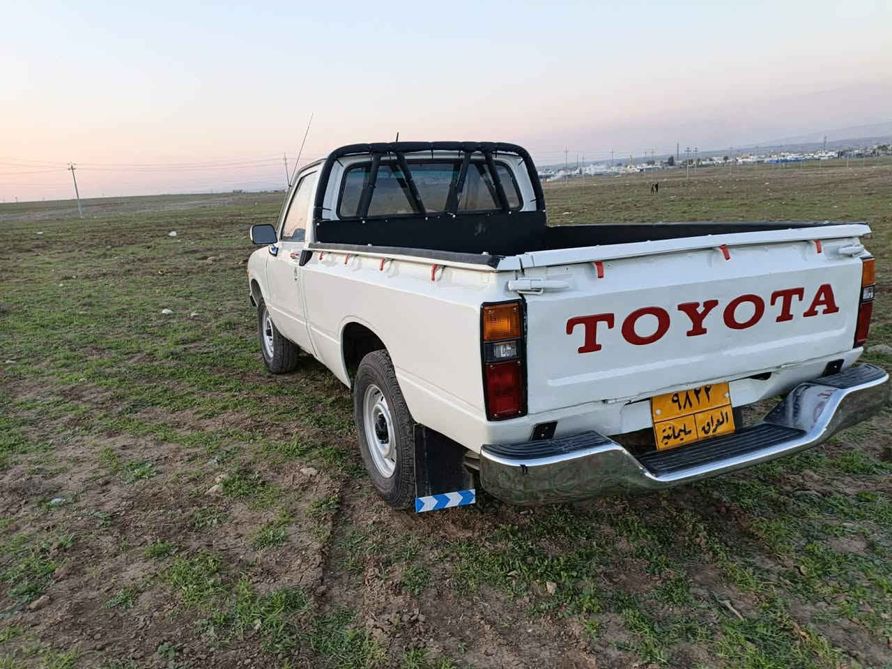 توێتاپیکاب مۆدیل1982ڕەقەم سلێمانی بەشەرتی ئەوەلیات ساحەب سەنەوی مردوە گێڕمەکینەتەقەوڕەقەبەشەرت نرخ25گەڵاوکەمێك مەجال***********
           ***********
