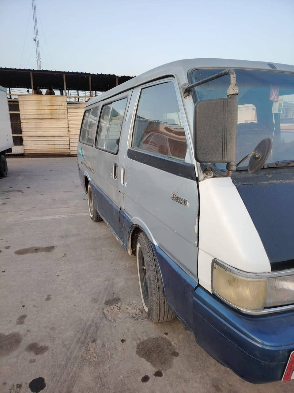 سلام عليكم كيه بسته موديل ٩٤شواصي مكفوالت سيارة مصفره هيه وغرامات بس سنويه صاقطه ٢٠ كير ومحرك مكفولات تخم تاير هاذه رقم صاحبه اني مكلف بنشر *********** اسيه ***********
