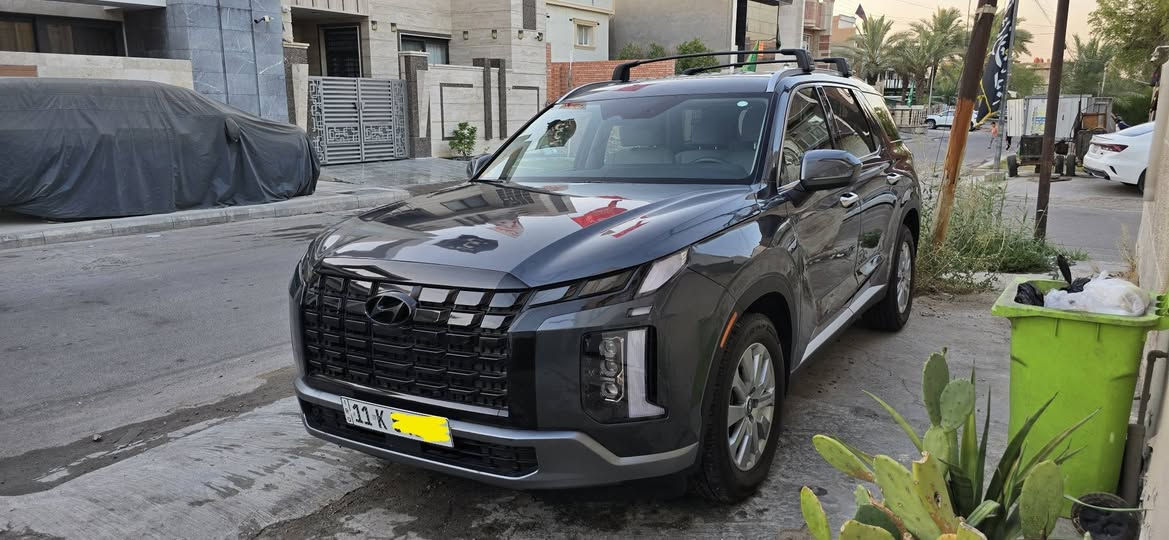 هونداي بالسايد
Palisade
◻️ ســـــــنة الــــصـنع : 2025 فئة sel
◻️ الــمسافة المـقطوعه : زيروو 1300ميل فقط
◻️ ناقل الــــــحركــة :  اتوماتيك
◻️ ســــعة الـــــمــــحرك : V6 3.8L
◻️ لــــــــون الــــســـيارة : فيلي
◻️ لون الــــفـــــرش : ابيض

⚪️ مميزات السيارة :
▫️7 مقاعد 
▫️مقاعد كهرباء
▫️ميزة Auto Hold
▫️تثبيت سرعة 
▫️ كاميرا خلفية
▫️ وضعيات قيادة محرك
▫️وضعيات قيادة للطرق الوعرة
▫️تدفئة مقاعد
▫️شاشة وسطية تدعم Android Auto , Apple CarPlay
▫️تكييف خلفي منفصل
▫️اضاءة LED عصرية
▫️مقابض تبديل سرعة
▫️تثبيت سرعة على المنحدرات
▫️مأخذ شحن للجوال
الحادث فقط البنيد (بدون دواخل لا لغد ولا شاصي)صور الحادث مرفقه ضمن المنشور
📞 للتواصل *********** محمد مندلاوي 
(ملاحظه) سياره رقم بغداد (بأسمي شخصي)                              العنوان_ بغداد /حي جميله
