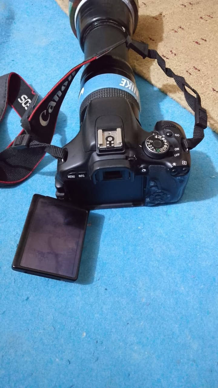 كانونD600
100/100
***********
