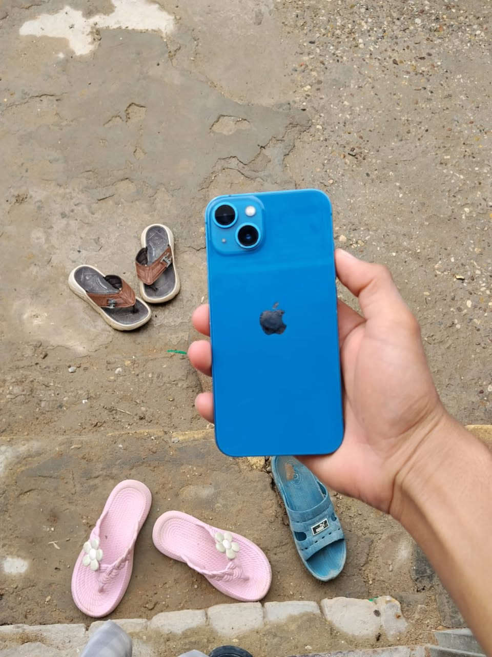 ١٣ عادي مكفول ماشايف تصليح كسر بالكلاسه مو شاشه ذاكره١٢٨ بطاريه٧٧ بلاديه ويا شاحنه سعرهه٥٥ الف مكاني شافعيه السعر٤٠٠ او مراوس


**إذا كنت صاحب هذا الإعلان وتريد حذفه لأي سبب، رجاءا أرسل رسالة إلى الدعم الفني**