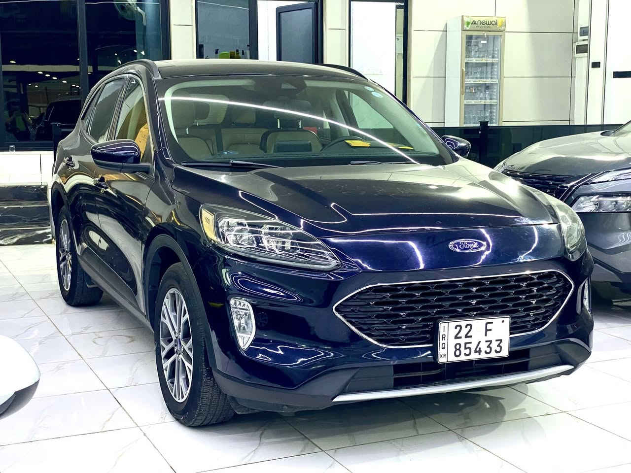 فـورد اسكـيب فوول / #للبيع فقط بدون مراوس
𝐅𝐎𝐑𝐃 𝐄𝐒𝐂𝐀𝐏𝐄-𝐒𝐄𝐋
فورد اسكيب 𝐒𝐄𝐋 فول مواصفات
🔸🔹🔸🔹🔸🔹🔸🔹🔸

🔘الفئة: 𝐒𝐄𝐋 
🔘المحرك: 3 سلندر 1500 توربو
🔘الموديل: 𝟐𝟎𝟐𝟏
🔘اللون: حبري (نيلي)
🔘الممشى: 51 الف
🔘رقم اللوحة: أربـيـل 

📍مكـان السـيارة :- ((( موصل )))

 ✅مرفق صور سونار ورقم الشاصي

📌تبديل جاملغ السايق نفس اللون + باب خلف السايق بخ +
 هلال الجاملغ الخلفي صبغ
وبيها اماكن بارد
📌بدون ايرباك 
📌بدون دواخل
📌محرك وكير مكفول
📌لايتات امامية اربع عدسات مال تيتانيوم  اعلى شي
———-—————————
☑️ الــمــواصــفـــات :-

1/تشغيل عن بعد
2/مقاعد وستيرن تدفئة وكهرباء
3/ويل حجم 18
4/تحديد مسار و سرعة
5/كاميرا ورادار امامي
6/سستم ايفون واندرويد(كار بلي) 
7/نظام المفتاح الذكي ودخول تلقائي 
8/نظام إطفاء ذكي
9/ كاميرا خلفية
10/مقاعد جلد
11/انظمة قيادة متعددة 
12/بانوراما
13/صندوق كهربائي
14/اوتو ستوب
15/هاندبريك بصمة 
  🔸🔹🔸🔹🔸🔹🔸🔹
🔘رقم شاصي 

1FMCU9H62MUA61410

🔺كوبون بانزين موجود

📞للتـواصل /
***********
***********
متوفر واتساب 
او  على الخاص

 ☑️السـعر 136$ بيها مجال
 
#موصل
—————————————-
