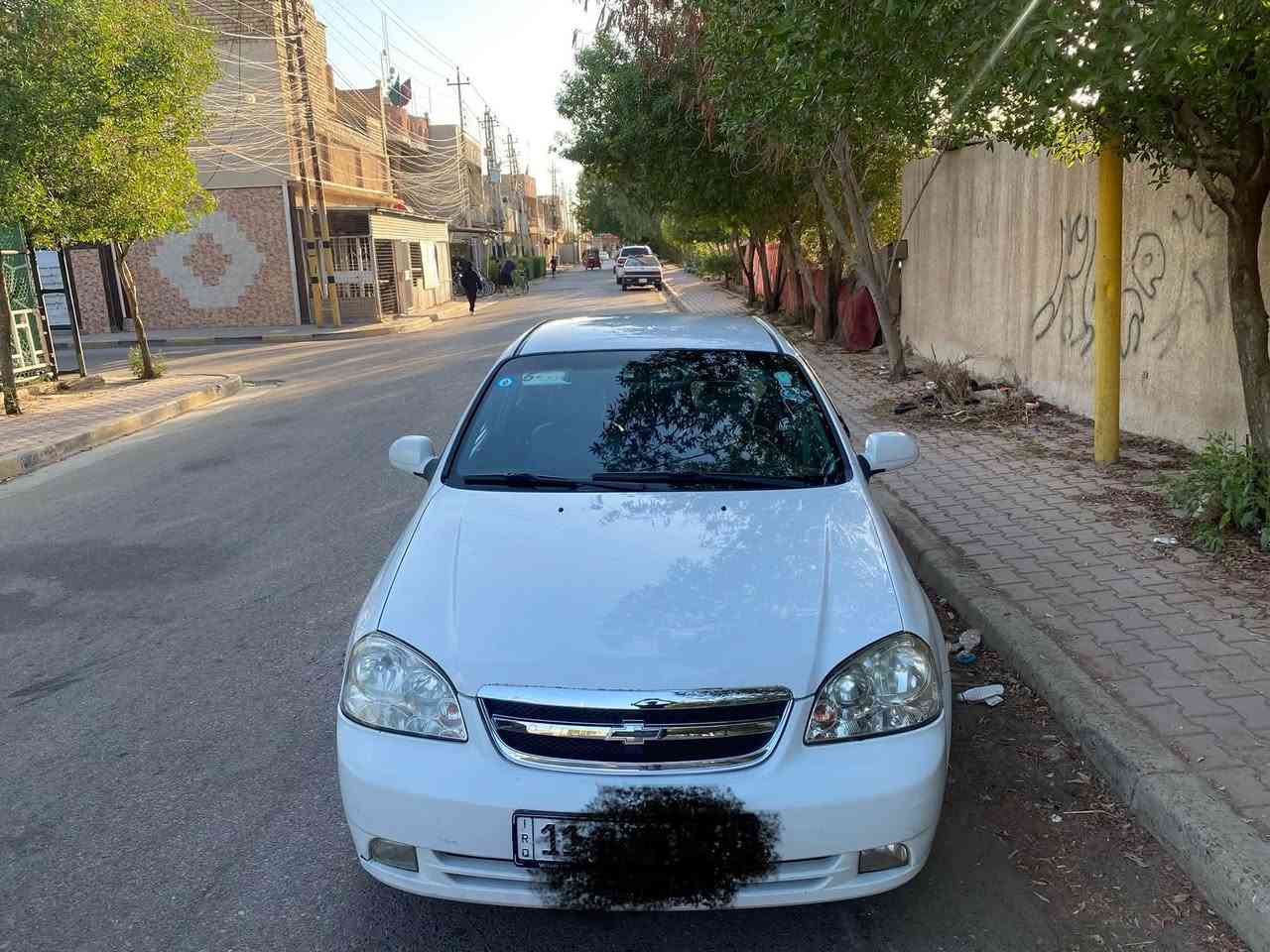 السلام عليكم
اوبترا 2011 شركه العامه
تبريد شغال بارد
محرك وكير نضيف 
بيها تبديل باب  نفس لون +صبغ جاملغ 
بجم مكفول لا شواصي ولا لغود
السعر 70 بيها مجال كلش كلش بصيط
بسمي رقم بغداد انكليزي  
مكاني بغداد التواصل ***********
