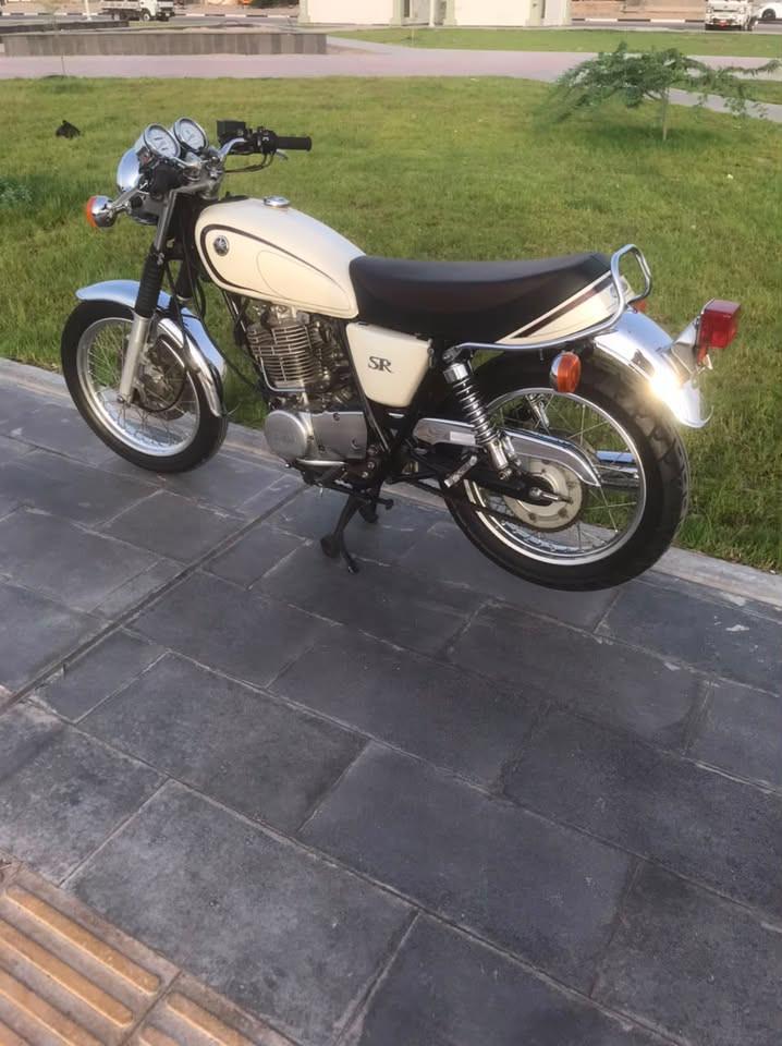 دراجة yamaha sr400
مديل 2013 نوزل حديث وارد يابان استيراد خاص
بحالة الوكالة بلادية بالكامل دخول حاوية بدون اوراق مكينة 400cc هندر بدون سلف كلاسيك***********
