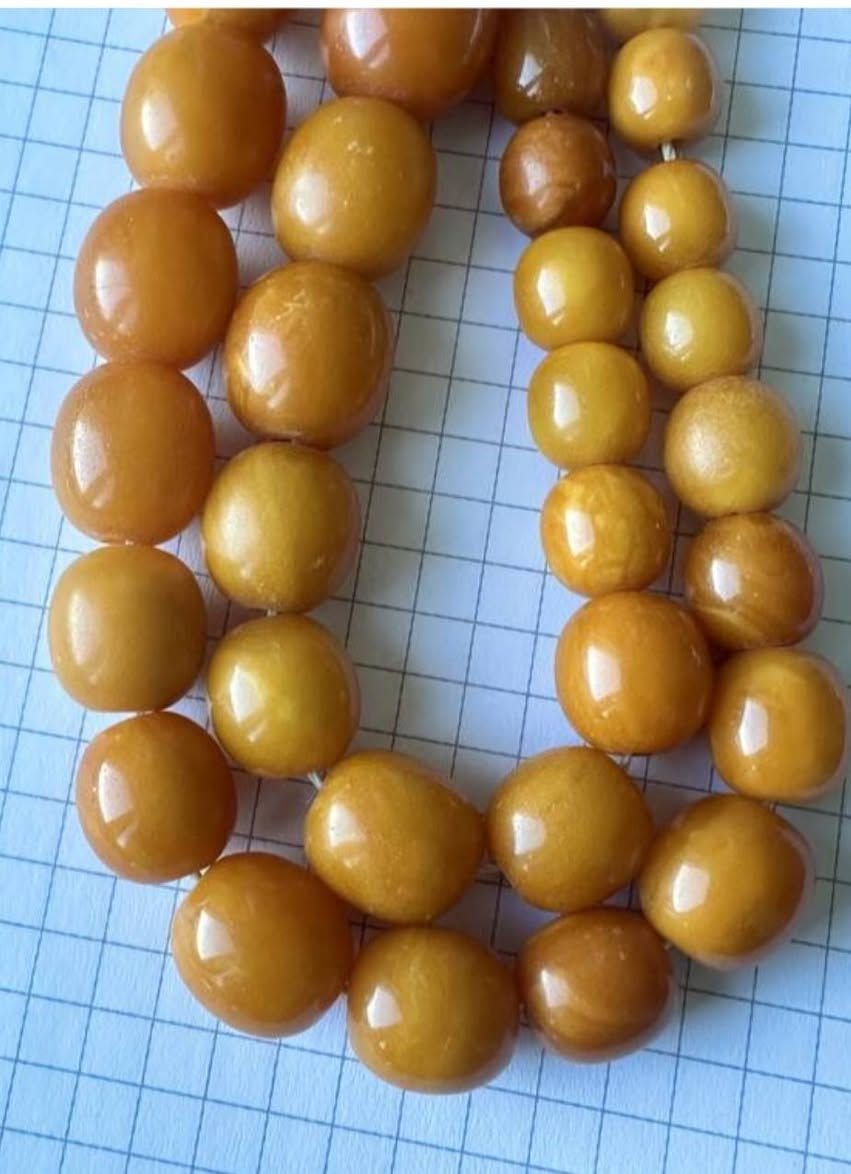خرز كهرماني عتيق فاخر بسعر 3500 دولار شامل التوصيل، لعشاق التحف.
Elite antique amber beads $3500 price with delivery


**إذا كنت صاحب هذا الإعلان وتريد حذفه لأي سبب، رجاءا أرسل رسالة إلى الدعم الفني**