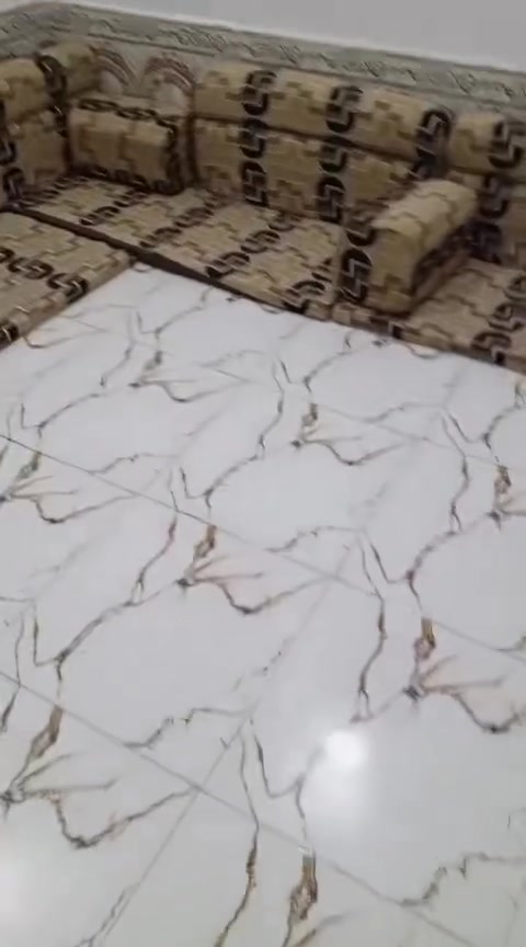 ديوان للبيع
دواشك ٧
وتكيات ٧ 
مخاد ١٣
السعر 225 وبيه مجال


**إذا كنت صاحب هذا الإعلان وتريد حذفه لأي سبب، رجاءا أرسل رسالة إلى الدعم الفني**