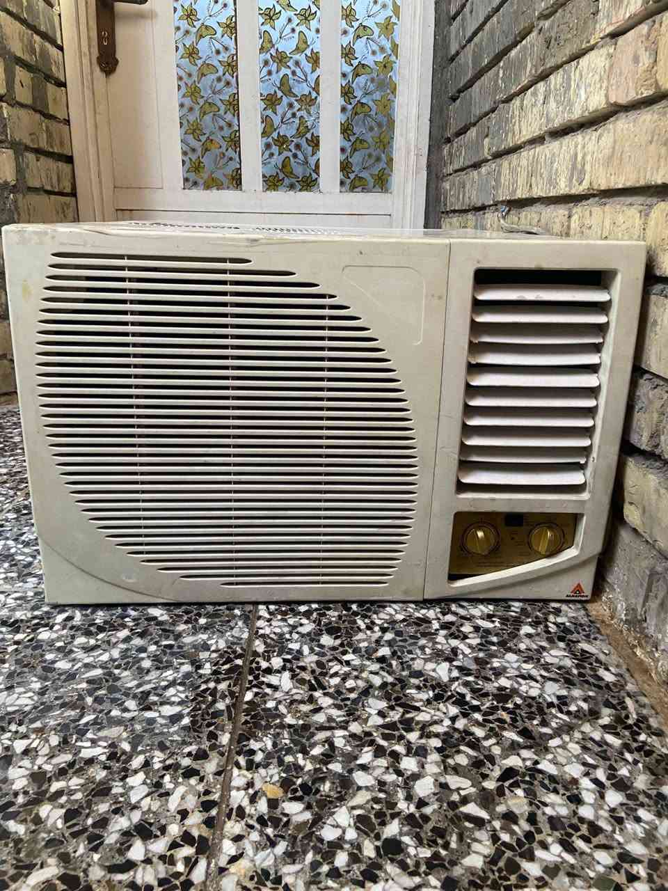 250 وبيهن مجال
***********
