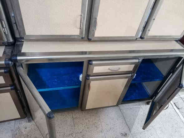 مستعد لشراء الكاونترات .
متاح .كاونتر المنيوم مستعمل جدا نظيف 4 قطع قياس كل قطعه متر ونص السعر 290 الف العنوان قادسيه 2 قرب جامع ذياب العراقي 
***********
***********
يحتويان واتساب
