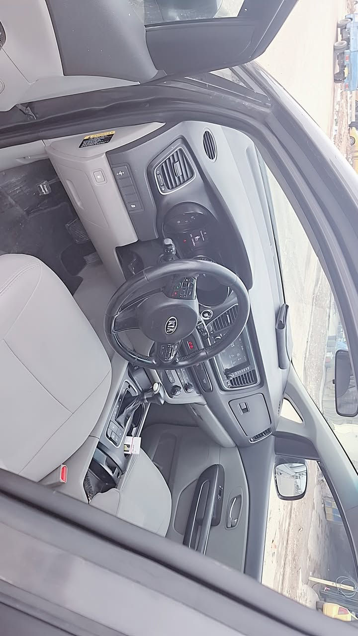 السلام عليكم سيدونا موديل ١٧ وارد امريكى حادثها جاملخ وبنيد  سونارها بالمنشور  رقم شمالي السنويه تسقط ٢٠٢٩ جاهزه من كل النواحي  مكاني بغداد تفاصيل أكثر اتصل ***********
