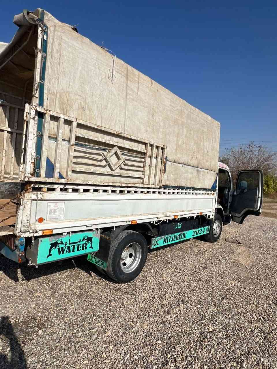 كنتر 2006  للبيع —-رقم  سليمانيه شرط التحويل
كير محرك اكسل شرط الكشر شوف العين
الاتصال عل. الرقم التالي 
***********
المكان صلاح الدين تكريت العلم
