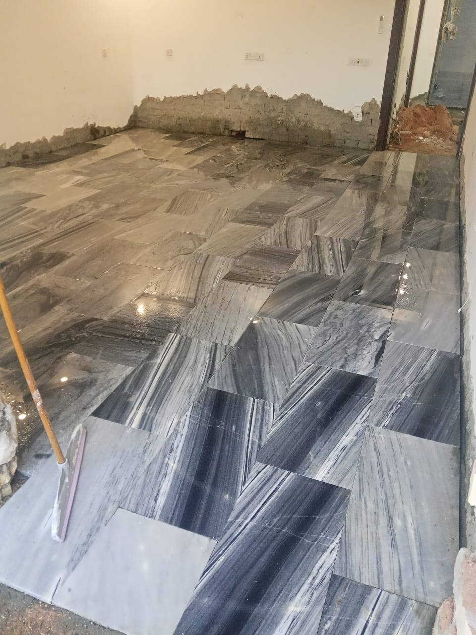 السلام عليكم كادر مصري لانواع التطبيق البورسلين والسيراميك والكاسي والمرمر والجدران بارضيه وبيات درد شغل درجه اولى اسعار مناسبه للجميع متفرع التواصل على الواتس ***********
