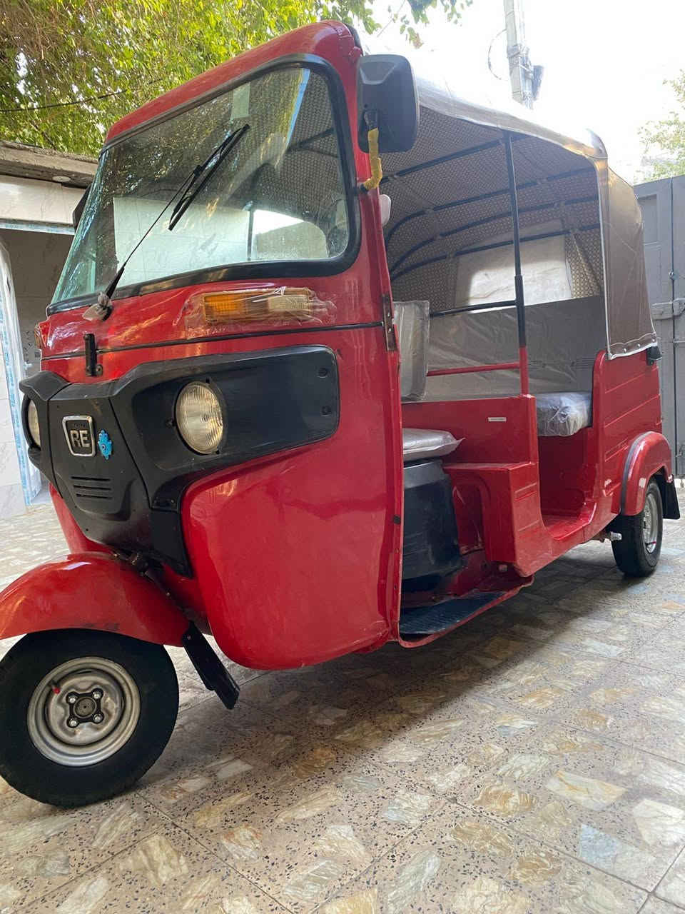 للبيع موديل 18 شهر 11  اوراق اصولية مكاني زعفرانية ***********
