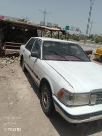 تويوتا سيدان • ١٩٩٢ • ما مصبوغه