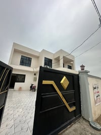 بيت طابقين • ٣٠٠م • حيدر حجي هندي