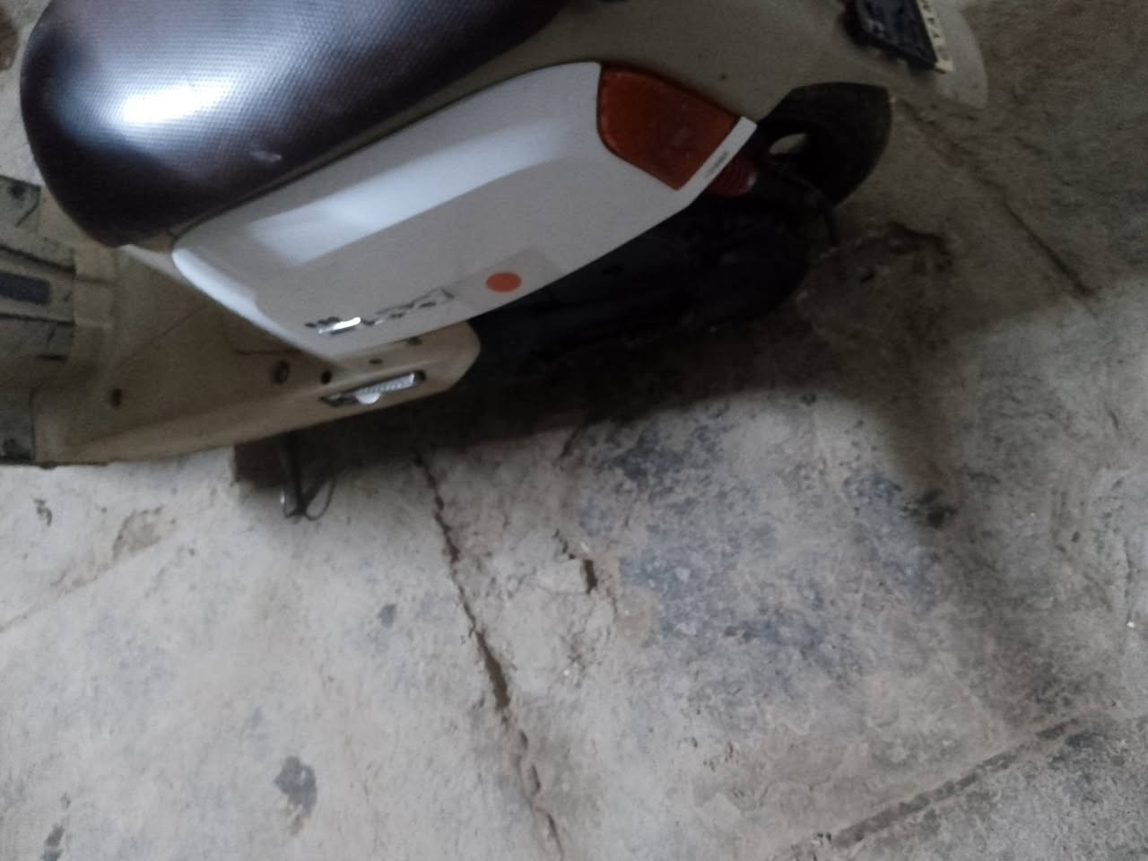 البيع بوليس ياباني جازه مكان كوت حي جوادين سعر 375 وبيه مجال رقم ***********
