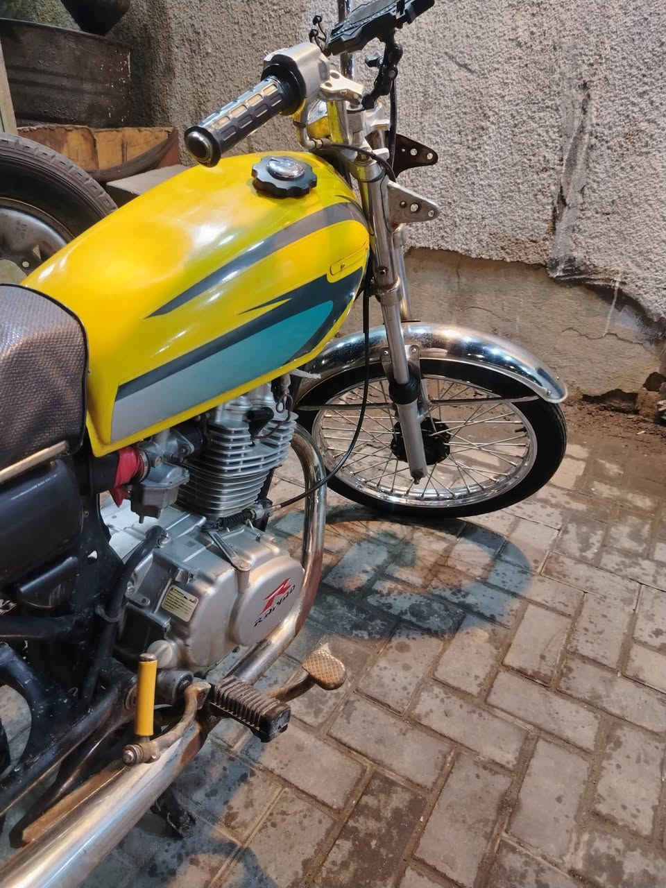 دراجه رابيدو احله من الصور ما مفتوحه حلوه اوراق اصولي و ماشي بلمعامله مالت الرقم واصله للكمرك سعر700 مكاني معقل واتساب ***********
