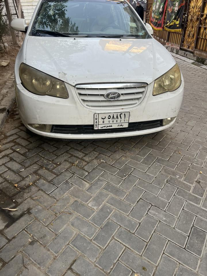 سلام عليكم الانتره 2009البيع خليجي مكينه 1600 دكشن عالي بيها طعجات قليله مكينه كير حداده كفاله السعر 95 بسمي رقم الهاتف ***********
