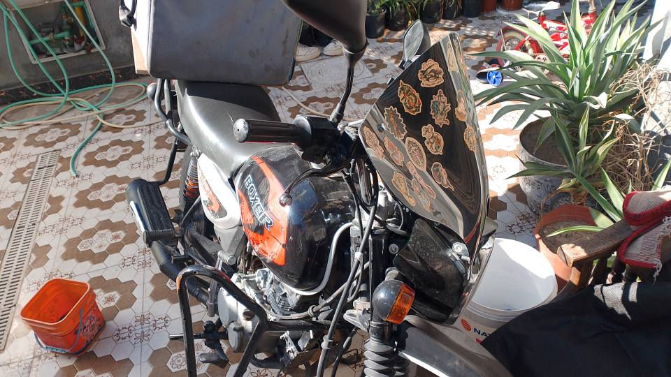 دراجه بوكسر مرقمه بأسمي بغداد دراجه احلا من صور وما مفتوحه ولا مجفته تجيب مصلح وشوف بعينك سعر 2400 وبيها مجال رقم وتساب *********** بغداد, العراق
