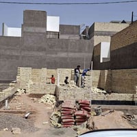 بناء الدور السكنية وفق أحدث المواصفات الهندسية تنفيذ جميع أعمال البناء...