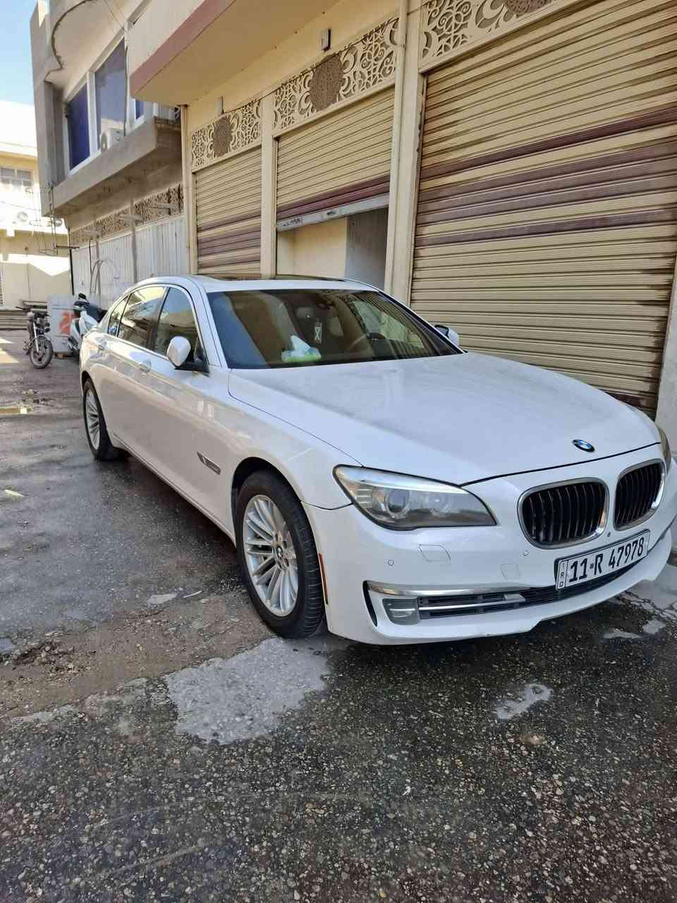 بي ام f02موديل 2013حجم 740ilمحرك 6سلندرتوين تيربو n55 وارد امريكي تبديل باب السائق فقط بدون صبغ بدون ضربه جاهزه من كل شي مواصفات فول تدفئه تبريد كشنات دات شو ابواب شفط ٥ستائر كهرباء رقم بغداد بأسمي السعر ٢٠٠$بيه مجال بسيط ابوعلي ***********
