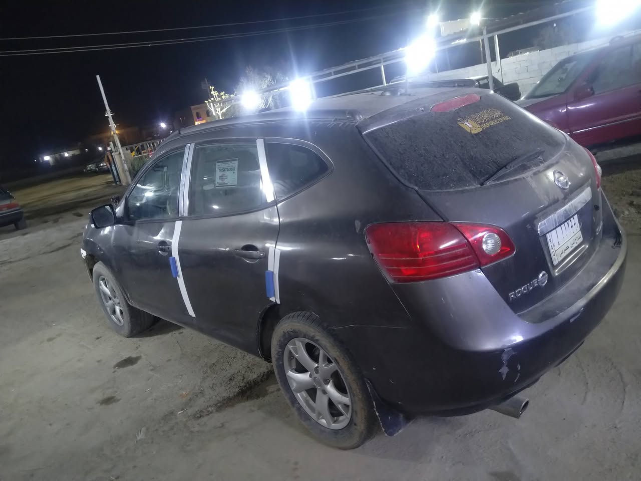 السلام عليكم.    للبيع  نيسان  رقم صلاح الدين   تحويل مباشر  السعر 55 وبيها مجال للطيبين 
السياره مكلوبه ومعمره 
كير ومحرك جدد 
صدر جديد 
كهربائياتها كلها شغاله 
سياره جاهزه 
العنوان الرمادي ال سبعه كيلو للاستفسار هاتف ***********
