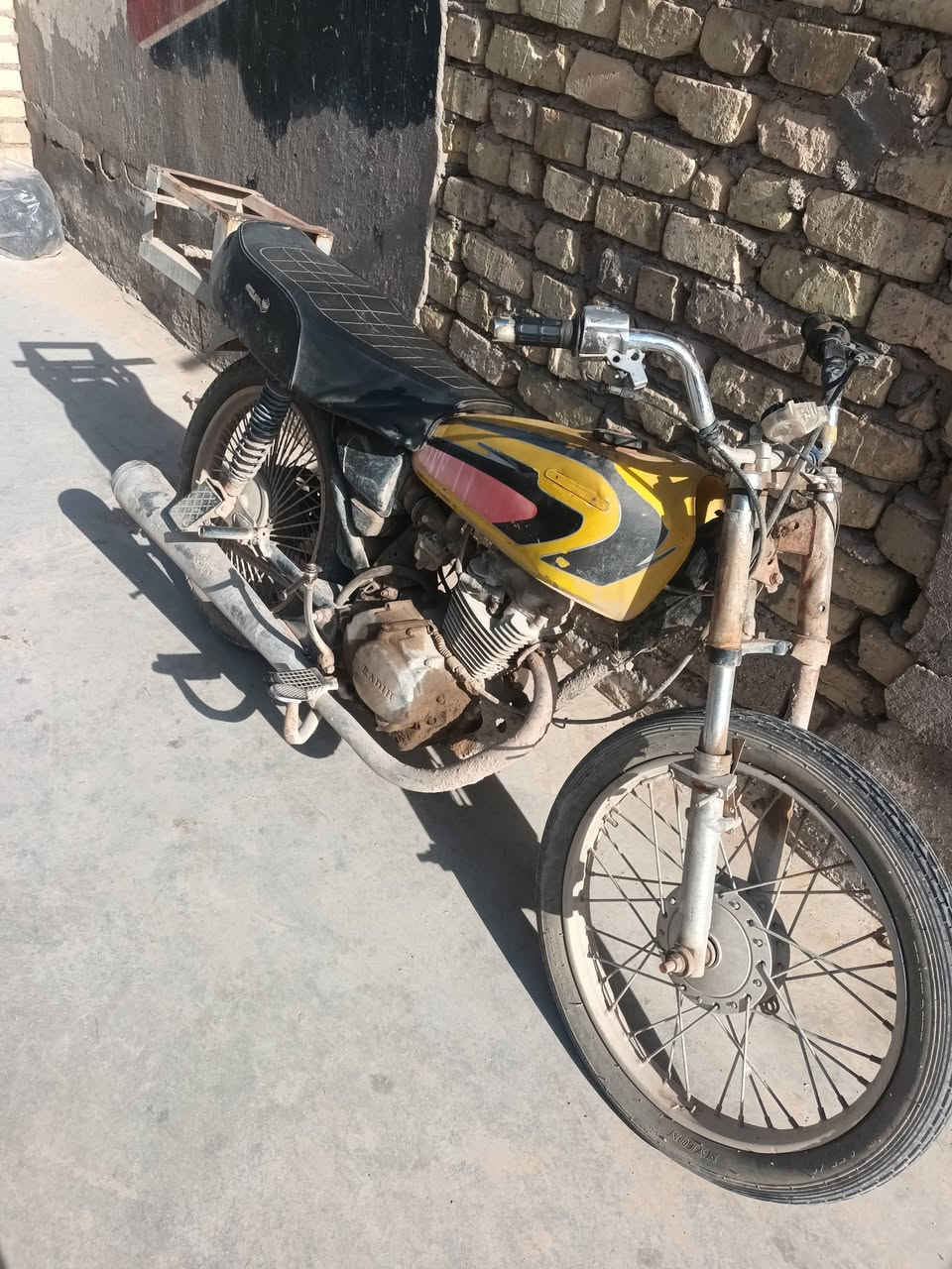 دراجه رياض كلك للبيع عوزه ترتيب
ب١٥٠ الف ***********
