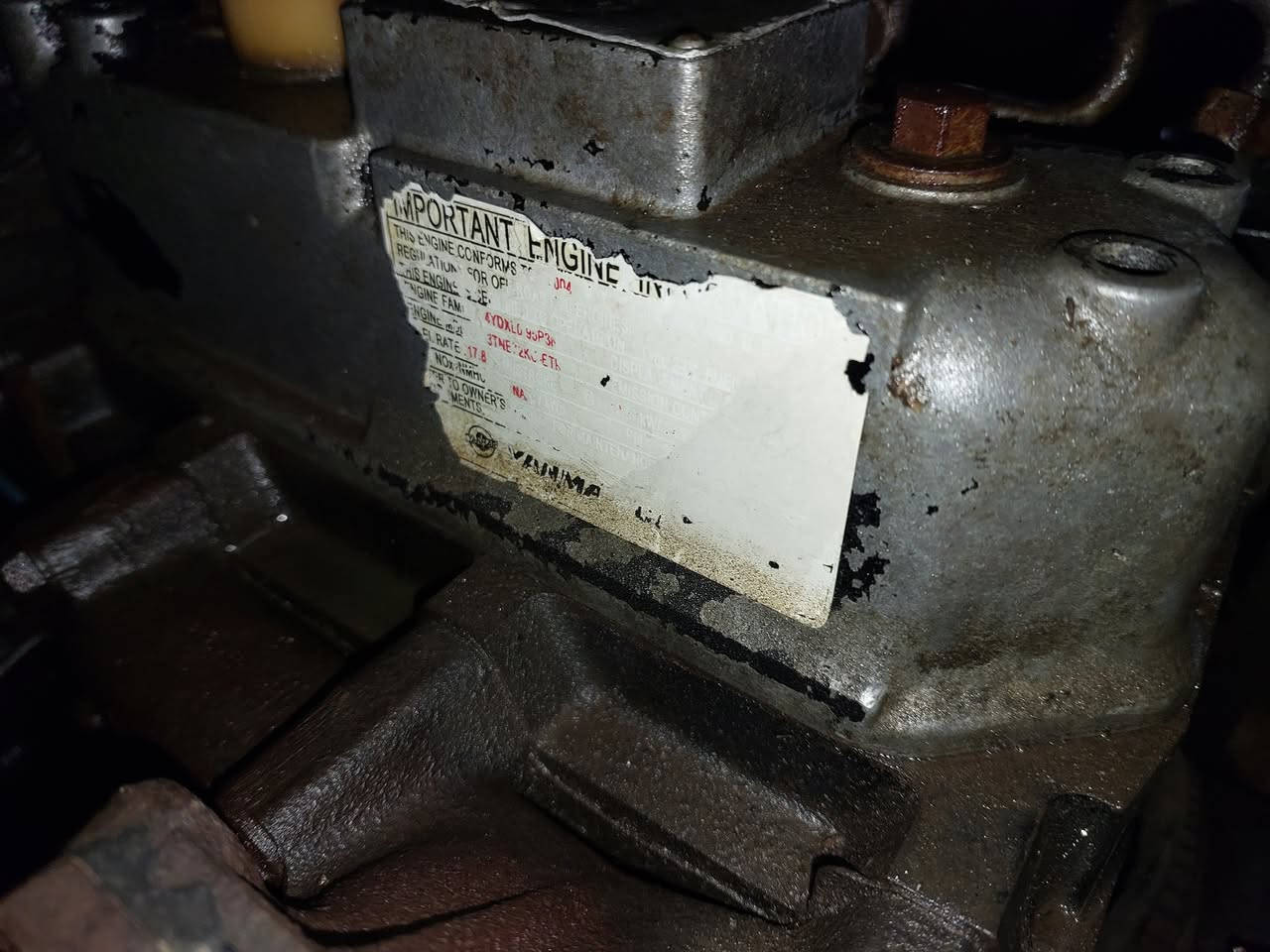 بسم الله الرحمن الرحيم . 
مولدة كابوتا ٣ بستم دينمو صيني طبك بلادي. البم مالتهة يخربط . 
العنوان : اطراف بغداد منطقة ابراهيم بن علي .
***********
