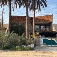 بيت تجاري • شارع ٦٠ • ٣٠٠م