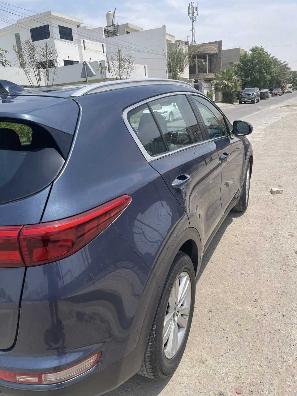 كيا سبورتج 2017 أمريكي
فول ع اخير نظيفه وبلاش 
🔧 ضربته بلبنيد بالعراق
⚙️ محرك 2400
🛣️ ماشية 90 ميل (145 ألف كيلو)

مكان تواجد السيارة: بغداد جميلة الأولى
رقم صاحب السيارة: ***********
