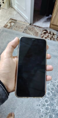 آيفون ١١ برو ماكس • ذاكرة ٢٥٦ • شاشة مبدلة