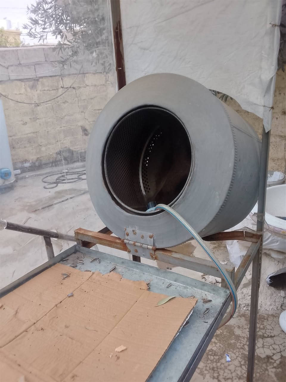 مكينه حب شمس لبيع نضيفه كل عيب مابي بس جيب غاز وشغل سعر 75 بي مجال شراي خابر ***********
