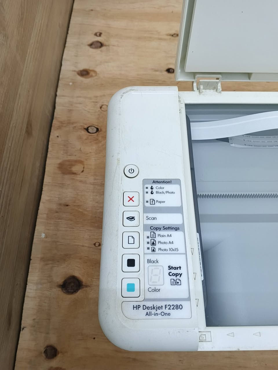 السلام وعليكم طابعة hp تطبع صور وورق A4 نظيفه جداً ماعرف اذا شغاله ماعندي ملحقاته بس كلش نظيف ب25


**إذا كنت صاحب هذا الإعلان وتريد حذفه لأي سبب، رجاءا أرسل رسالة إلى الدعم الفني**