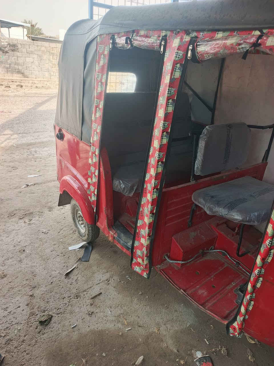 سلام عليكم… تكتك للبيع موديل 21 اوراق كامله مكينه شغاله بس ماتنمر ابيعك كوم حديد اتكفل اوراق السعر 1750 مكاني بابل الحصوه الاستفسار ***********
