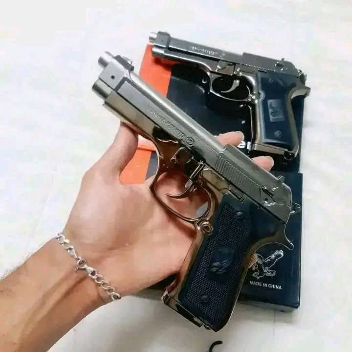 لأنك مميز قطعتك كمان لازم  تكون مميزة 🚬
 
الاناقة  والتقل كلو بأفخم موديل 

قداحة على شكل مسدس:
🔥 بحجم ووزن المسدس الحقيقي
🔥معدن مو بلاستيك(ستالس لون ثابت)
🔥بيتخرطش متل المسدس الحقيقي
🔥مرفق بقاعدة متحركة 
🔥نار شيمنو(قابلة للتعيير زيادة او نقصان)
🔥بيتعبى غاز ليخلص
🔥قطعه مرتبه وتقيله كتير 🔥

توصيل ضمن دمشق وشحن للمحافظات🚗🚛


**إذا كنت صاحب هذا الإعلان وتريد حذفه لأي سبب، رجاءا أرسل رسالة إلى الدعم الفني**