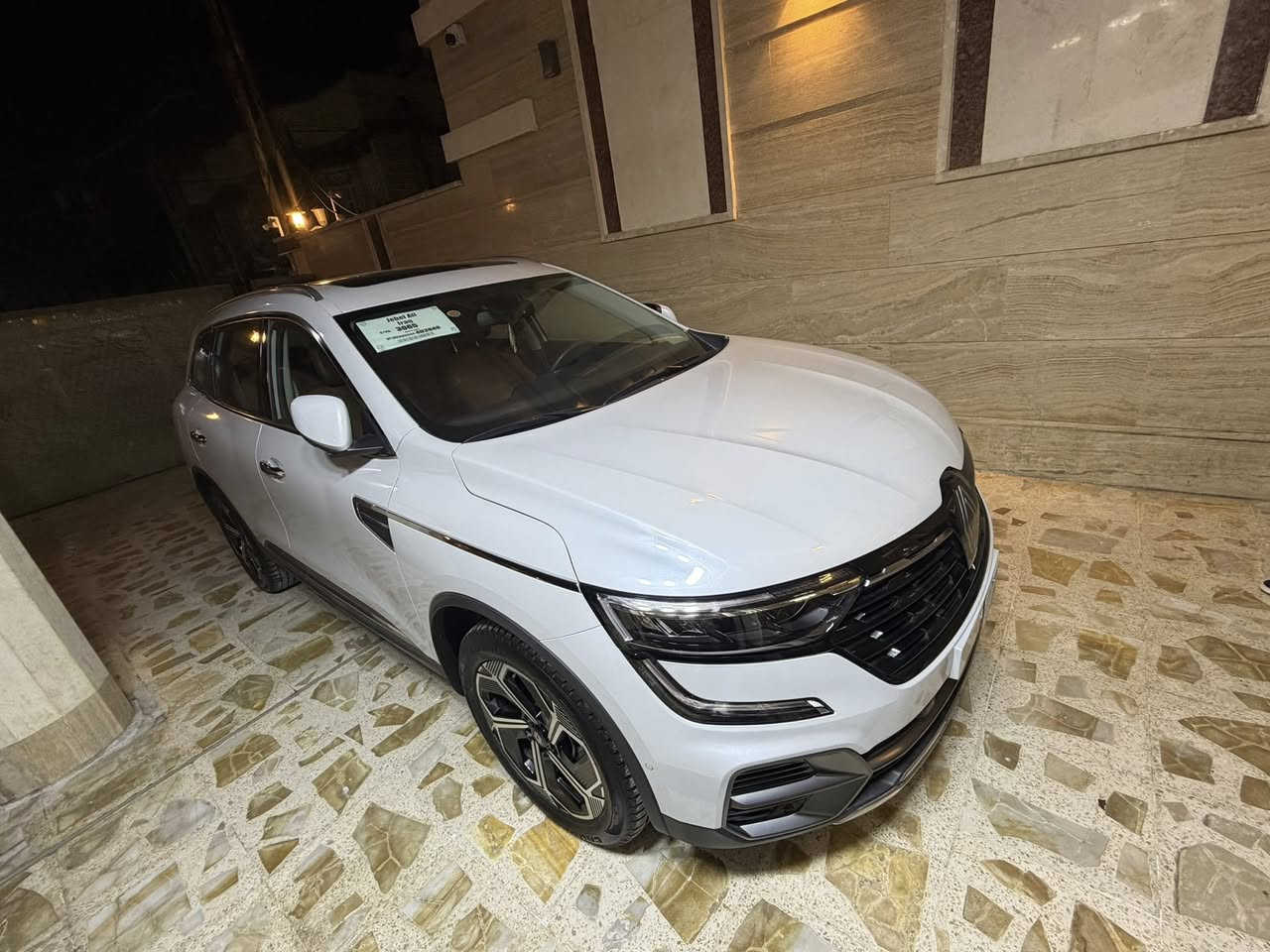 السلام عليكم رينو للبيع موديل 2025 كفاله عامة السيارة ماشية 5الاف  ضمان خمس سنوات السيارة فول مواصفات الشراي الجاد يراسل او يتصل ويدلل للاستفسار***********
***********
