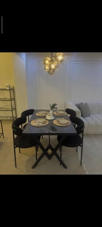 تحيه طيبه ميز طعام 4 كرسي كرسي قديفه محبب  تجدونه لدى شركه مشتاق العذا...