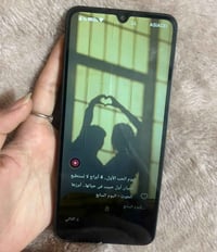 ريدمي • نضيف • مع شاحن وسماعات