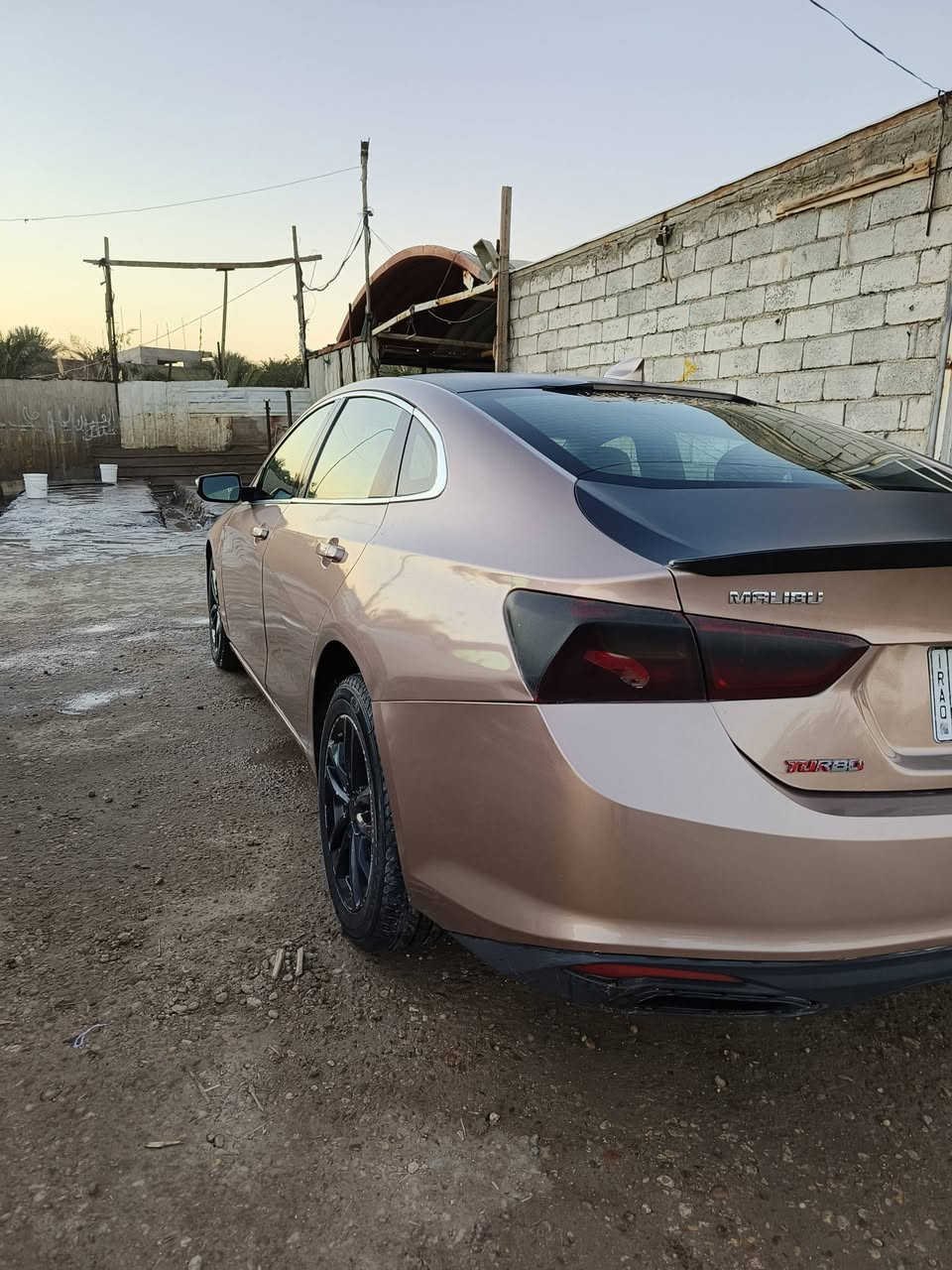 ماليبو للبيع موديل 2018
السياره مصبوغه حزام 

بنيد قماره جنطه مغلف فابلون اسود

وارد أمريكي حادث سيارة تبديل دعاميه اماميه وشويه من البنيد تعديل على بارد 

السياره جاهزه من كلشي 

مكينه ١٥٠٠تيربو

مكان السياره نجف مشخاب 

بيع مستعجل السعر 80وبيه مجال قليل

الاستفسار ***********
