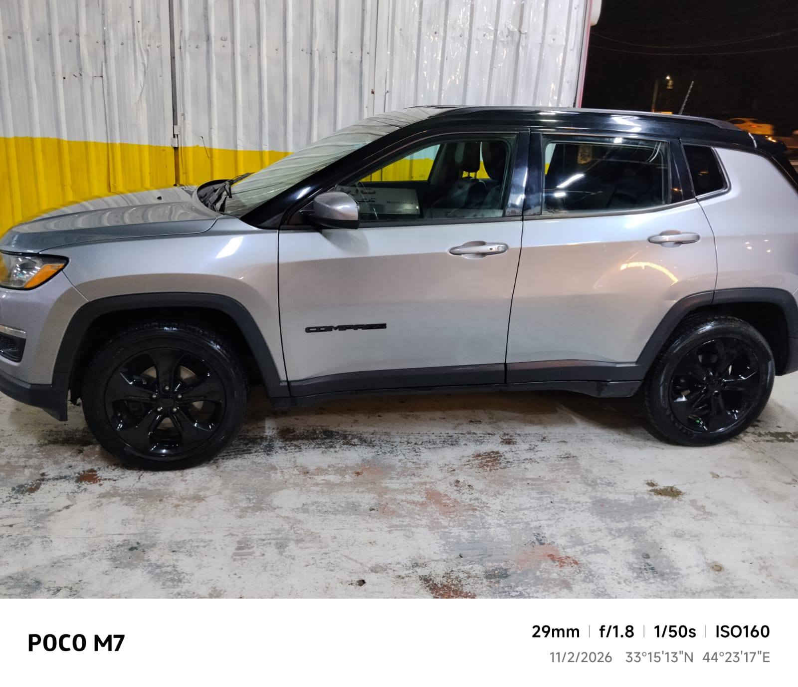 جيب كومبارس موديل 21
قطعتين جاملغ الامامي بارد 
والخلفي شويه رش موجودة صور حادثها 
للبيع التواصل واتس اب 
***********
