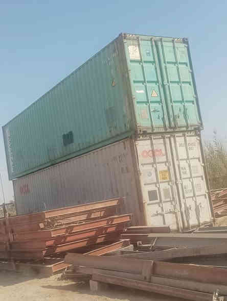 حاويات ١٢م عدد ٥ مكان سماوه رميثه ***********
