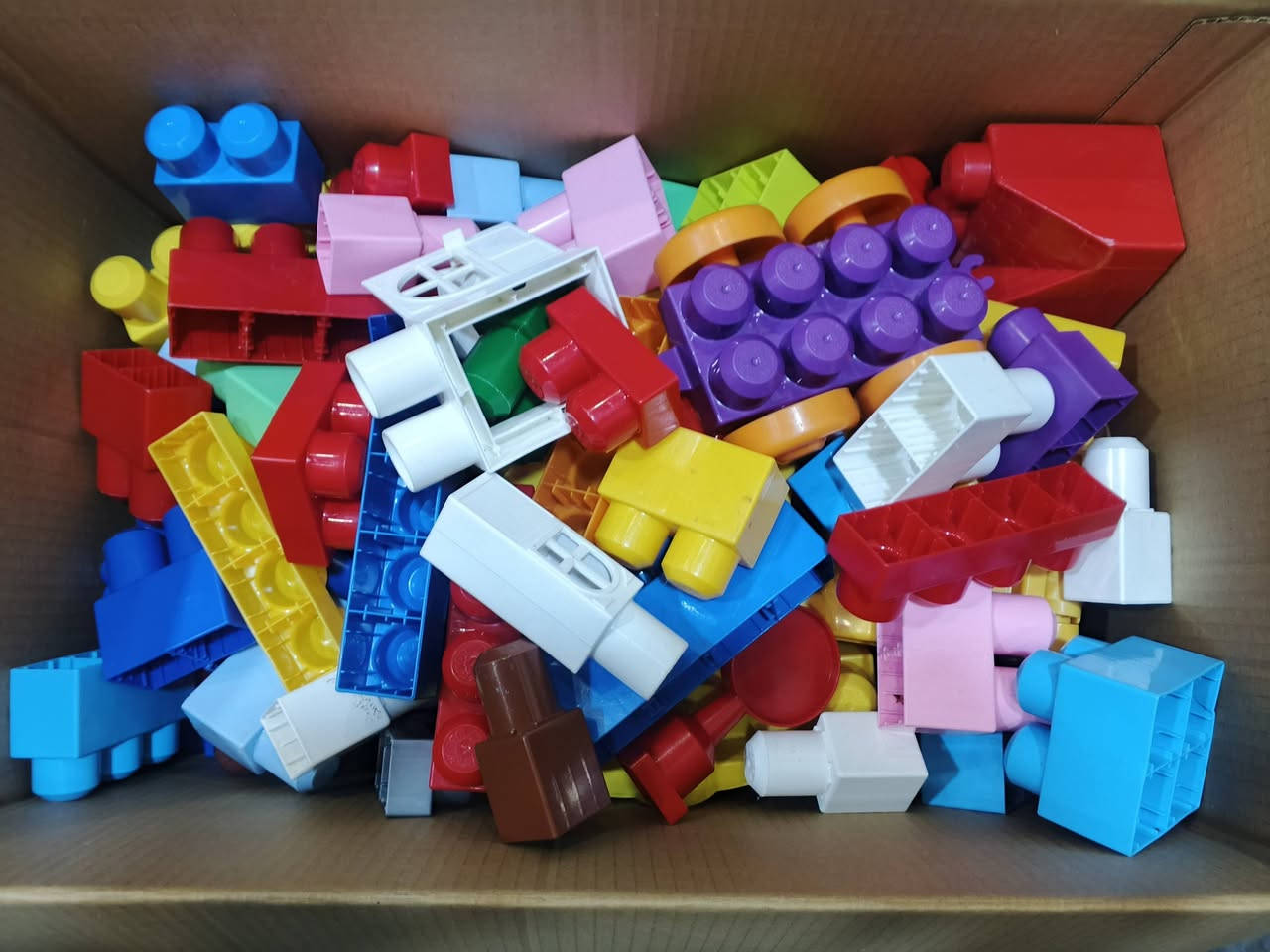 مكعبات حجم كبير عدد 120قطعة


**إذا كنت صاحب هذا الإعلان وتريد حذفه لأي سبب، رجاءا أرسل رسالة إلى الدعم الفني**