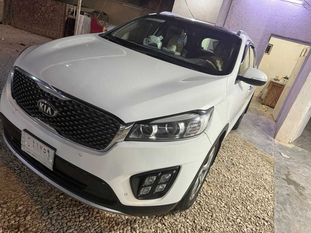 سورنتو خليجي 2017
فول مواصفات 
طخة صغيرة بلباب واضحه بلصور
السيارة موجوده برمادي 
اي استفسار اكثر
***********
