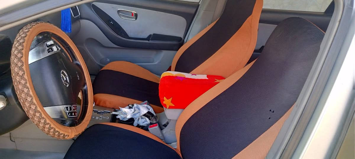 السلام عليكم
اخوان افانتي 2007 للبيع قطعه وحده صبغ
باب السكن فقط رقم بغداد بسمي
سياره فول مواصفات خليجي تبريد تدفه
كله شغال تخم تاير جدد صدر نص عمر
السعر ٩٥ وبيه مجال للستفسار
***********
