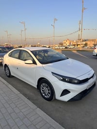 كيا سيراتو موديل 2024  محرك 2000 ماشيه 16  مكفوله   سعر 188  078385995...