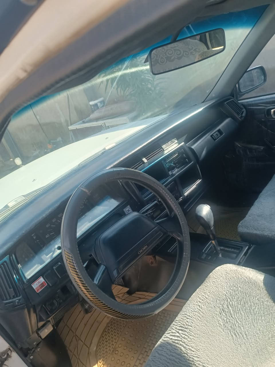 كراون ديلوكس موديل 92 
بيع او مراوس بحديث
رقم قاسيه دولي بسمي  هزه جديده 

مكفول من كص أو نقل  مصبوغه عام

حداديه امامي خلفي جديده  

السعر. 65

***********
