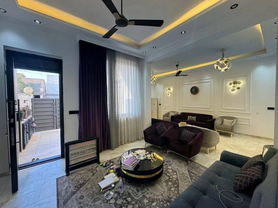 دار للبيع طابو صرف 162م واجه 8م نزال 20.25م
كرامه الثانيه موقع جيد 

حديث البناء 
طابقين 3 غرف نوم استقبال هول مطبخ مجمع صحي كراج سياره 
واجهة مرمر ارضيه مرمر 
ثلاث طوابق مجهز بجميع الخدمات 

———————————
مكتب الوسيط للعقار والمقاولات العامه 
الكرامة شارع الكرامة الرئيسي قرب كلية المستقبل سابقا 
***********
*********** وات ساب
