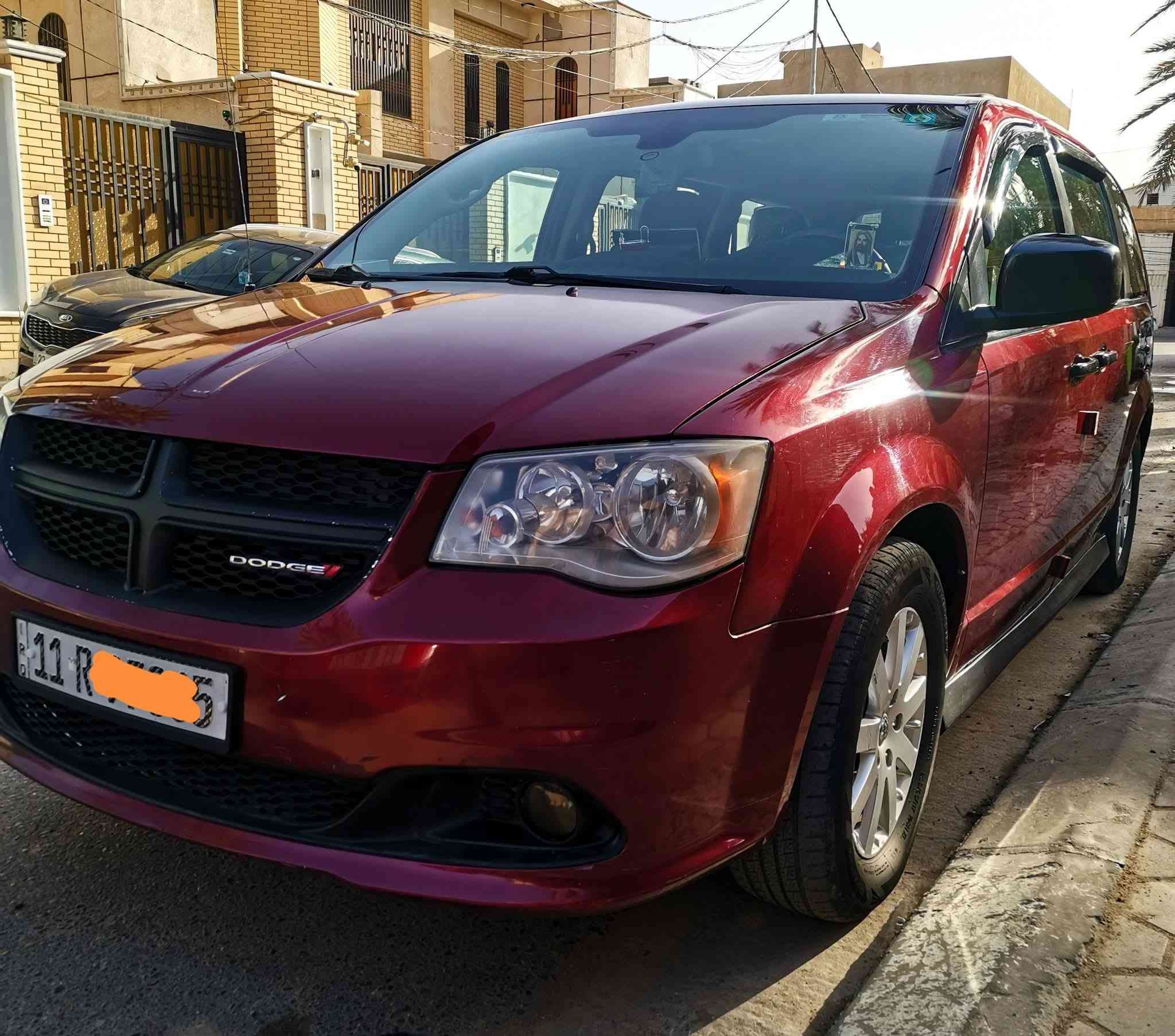 من رخصة الادمن
دوج كرفان سبعة راكب موديل 201‪8 رقم بغداد انگليزي بأسمي المداور بيومه لون ماروني كرزي ميتاليك  نظيف جدا مزودة منظومة غاز 80 لتر يعني انسه صرف البانزين وانسه استهلاك الدهن كذلك تشغيل عن بعد 
 رائعة للعائلة وخاصة و للسفر اوللخطوط وللداخل لأنها بالغاز اقتصادية جداً وكذلك البانزين محركها نظيف جدا
كراسي منفصلة سياحية شاشتين كبيرين  (شاشة سقف وشاشة دشبول). كامرتين أمامية وخلفية السيارة ويل كب حتى السبير 
گير ومحرك ممتاز وثلاث قطع تبريد 
موجودة في كربلاء حي الحسين. ع.
تخفيض السعر صار فقط السعر 175$  ومجال بسيط لجيتك
 الحادث من الوارد الأمريكي بسيط مقدمة جاملغ أمامي  أيسر و بنيد    وموضح بالصور
ثلاث قطع تبريد الأبواب ميكانيك والجام كله كهربائي السيارة مال جناي نظيفة جدا ماشية 80 وبالعافية على الي تصير من نصيبة
للاتصال والاستفسار عن باقي المواصفات 
***********‪ 
*********** واتساب
