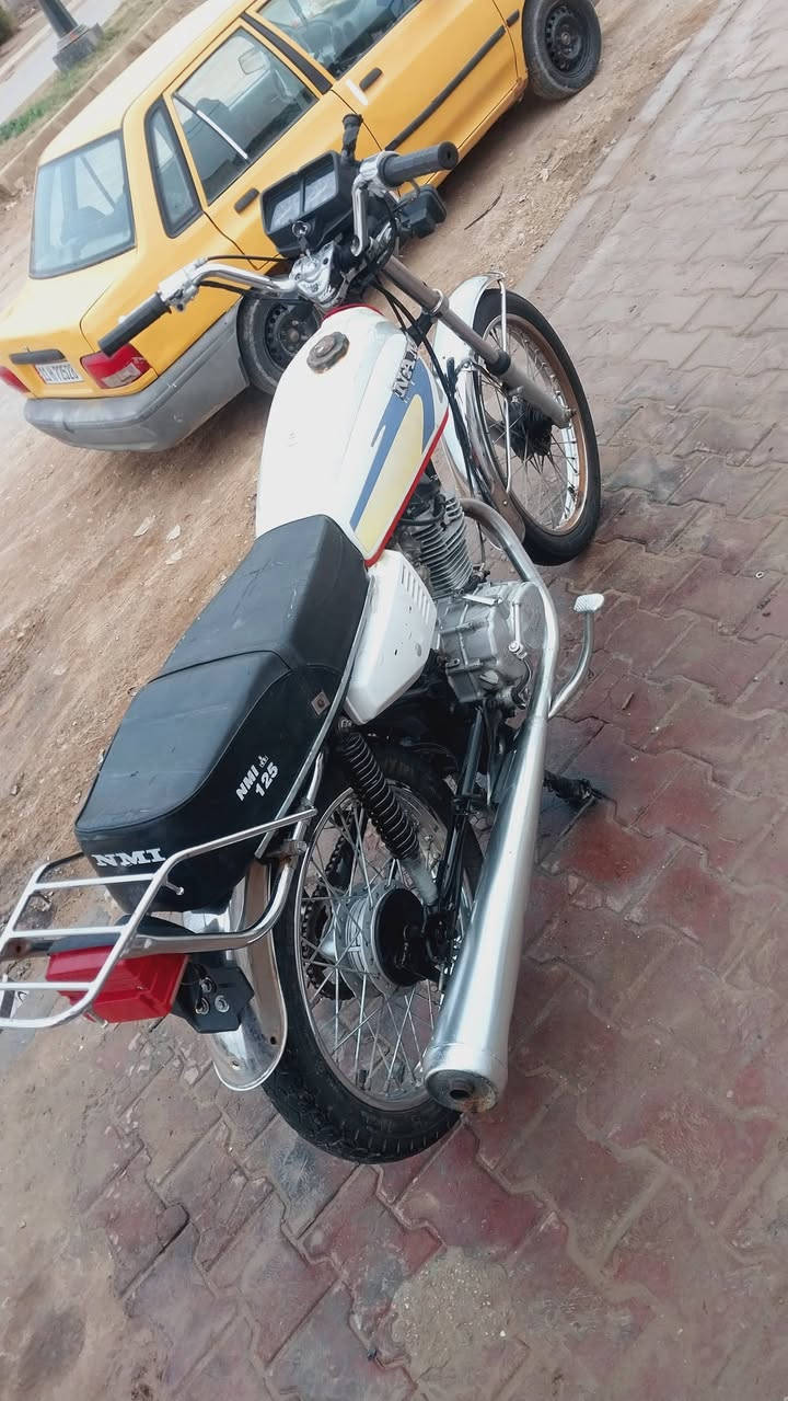 دراجه للبيع كلك سعر خاص ***********
