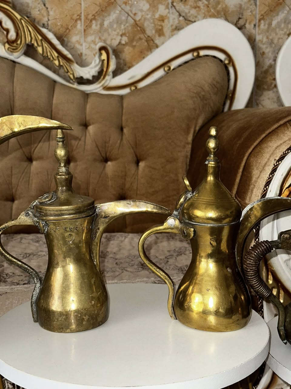 دلات نحاس عدد 8  قديمات جداً الكبار الاثنين الارتفاع مالهن 34 س
والبقية كلهن ارتفاعهم 24 س 
ما بيهم اي كسر او عيوب 
السعر كلهن ب 600 الف 

موجودات في بغداد


**إذا كنت صاحب هذا الإعلان وتريد حذفه لأي سبب، رجاءا أرسل رسالة إلى الدعم الفني**