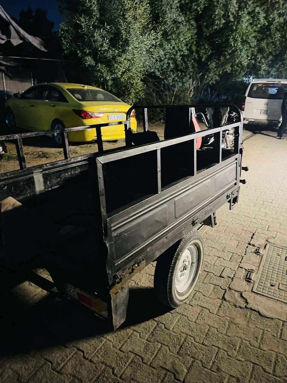 سلام عليكم ستوته البيع مديل 15شاصي مكفول كهرابيت كله شغله المكان نجف حي ميسان شرع المركز ***********
